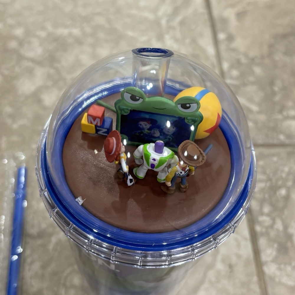 Toy Story 5 Movie Dome lid tumbler Cinemark New includeds straw - Picture 6 of 12